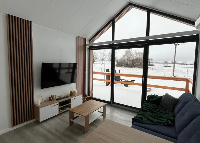 Birch House 아파트 이흘라바