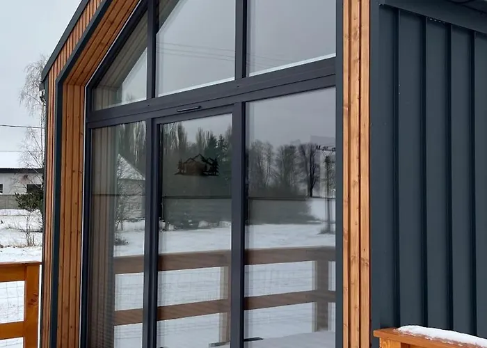 Birch House 아파트 이흘라바
