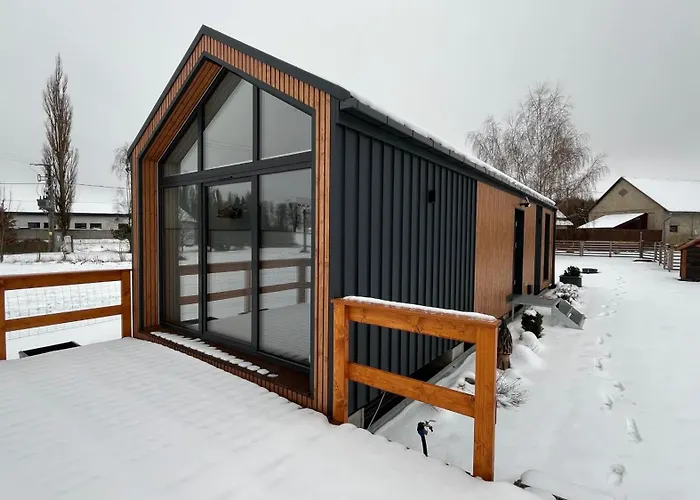 Birch House 아파트 이흘라바